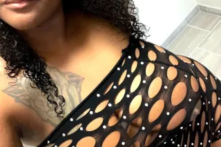 Available NOW 💦 Incalls AND Outcalls - Image 1