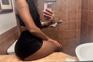 Hey 🥰❤ its ya girl Sunny and hey girl Zoey❤😘🥰👌🏽 Let's link up I promise to turn your day from rainy to Sunny ☀ in just one session 💋 Dont miss out!! - Image 9