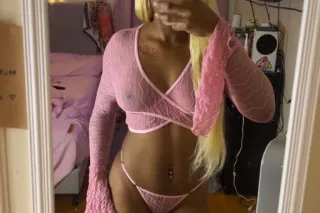 Wet Wet Squirter Fantasies💦 - Image 3