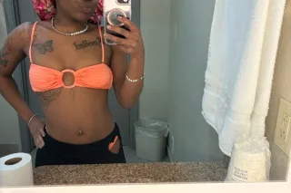 hey daddy 😘 im available all day everyday 💋 , OUTCALLS and CARDATES ❗ , im located on the southside 📍 . qvs $120 hhr $200 hour $350 , CASH or CASH APP ONLY ✅ . 🚫bare 🚫anal 🚫pimp , everything wet and tight 🍦wet shit , IM NOT MOBILE - Image 5