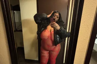 Let Me Be Your Big Secret For Tonight 🤫🤴🏻🥰🍯💫🍑 - Image 10