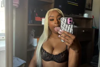 New In Town💦💦🥰White Men Welcome - Image 7